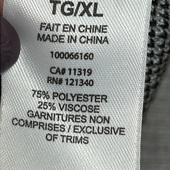 Women's Garage Size XL Gray and White Argyle Crop Sweater Vest - Picture 4 of 6